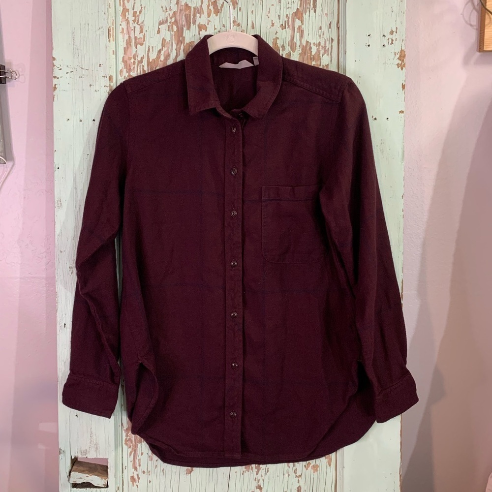Women’s Athelta burgundy plaid long sleeve button-up flannel